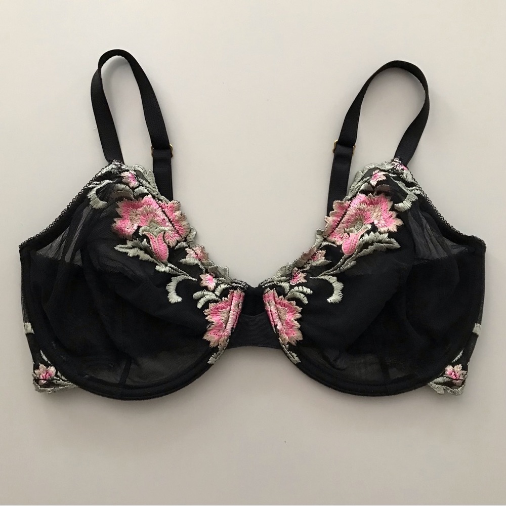 Natori • 34D • Floral Embroidered Black Mesh Bra